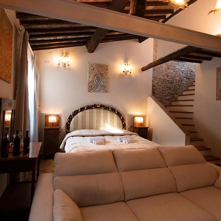 Il Palazzo Del Cardinale Bed & Breakfast มอนตาลชิโน ภายนอก รูปภาพ