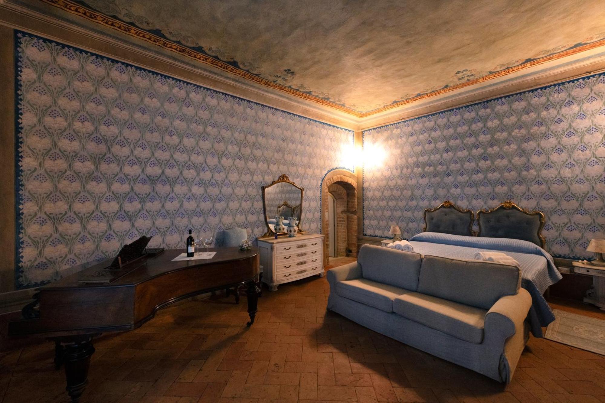Il Palazzo Del Cardinale Bed & Breakfast มอนตาลชิโน ภายนอก รูปภาพ