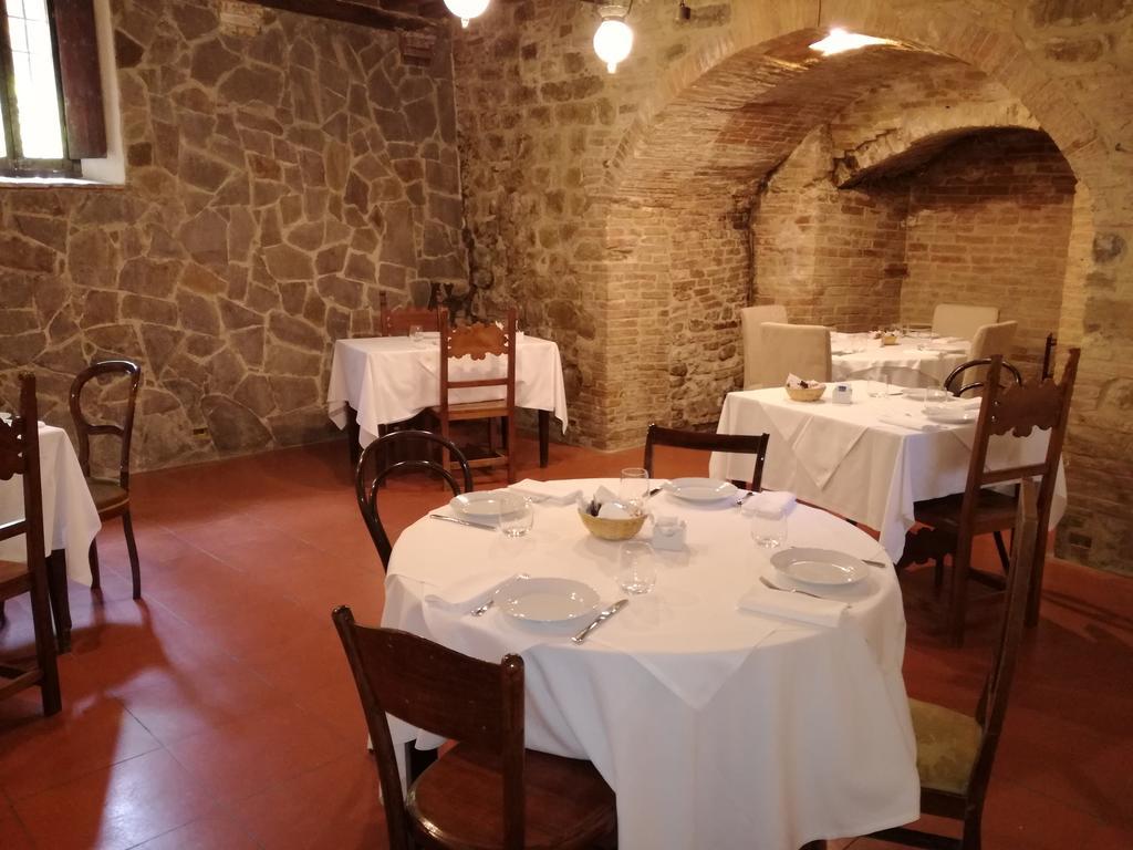 Il Palazzo Del Cardinale Bed & Breakfast มอนตาลชิโน ภายนอก รูปภาพ