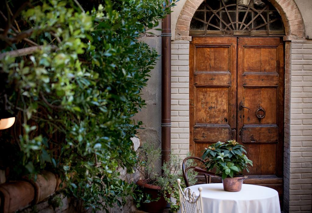 Il Palazzo Del Cardinale Bed & Breakfast มอนตาลชิโน ภายนอก รูปภาพ