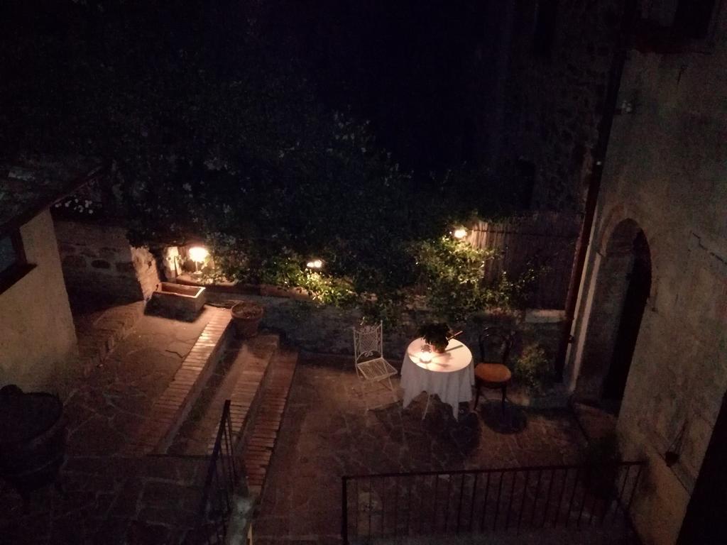 Il Palazzo Del Cardinale Bed & Breakfast มอนตาลชิโน ภายนอก รูปภาพ