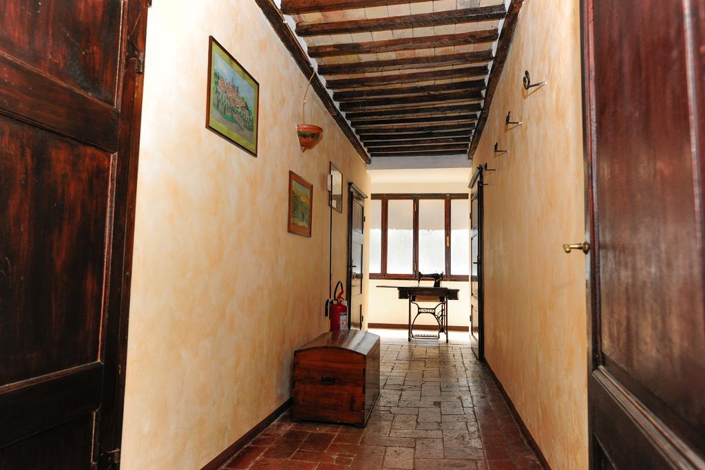 Il Palazzo Del Cardinale Bed & Breakfast มอนตาลชิโน ภายนอก รูปภาพ