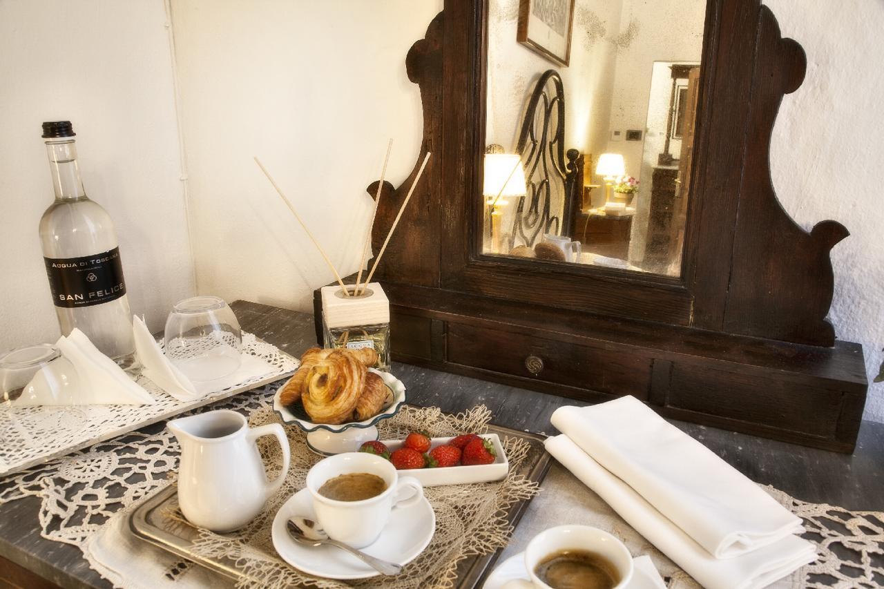 Il Palazzo Del Cardinale Bed & Breakfast มอนตาลชิโน ภายนอก รูปภาพ