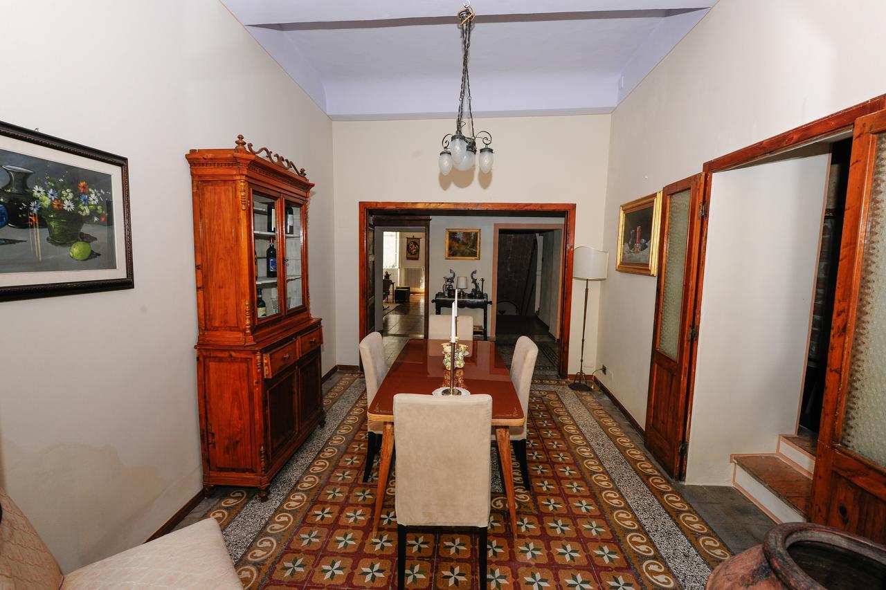 Il Palazzo Del Cardinale Bed & Breakfast มอนตาลชิโน ภายนอก รูปภาพ