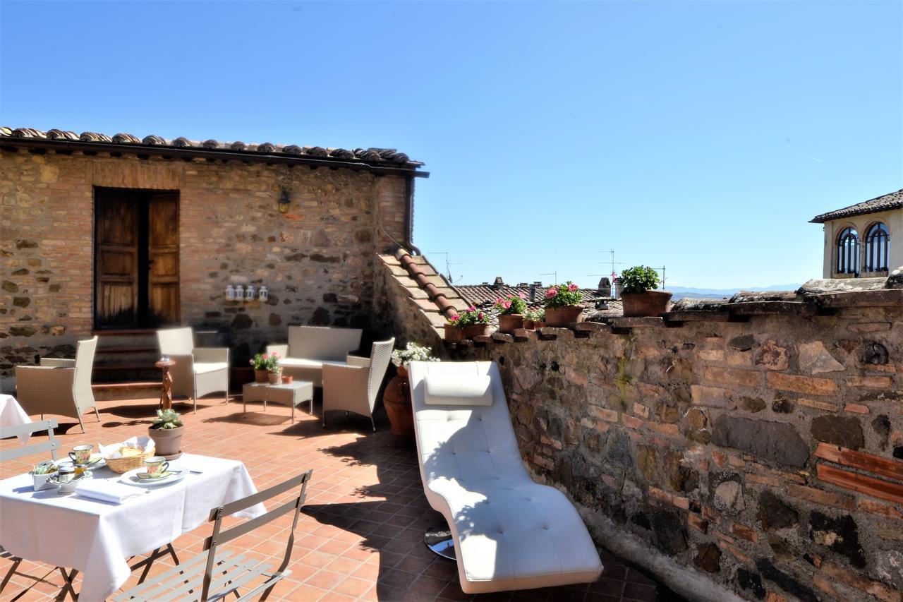 Il Palazzo Del Cardinale Bed & Breakfast มอนตาลชิโน ภายนอก รูปภาพ