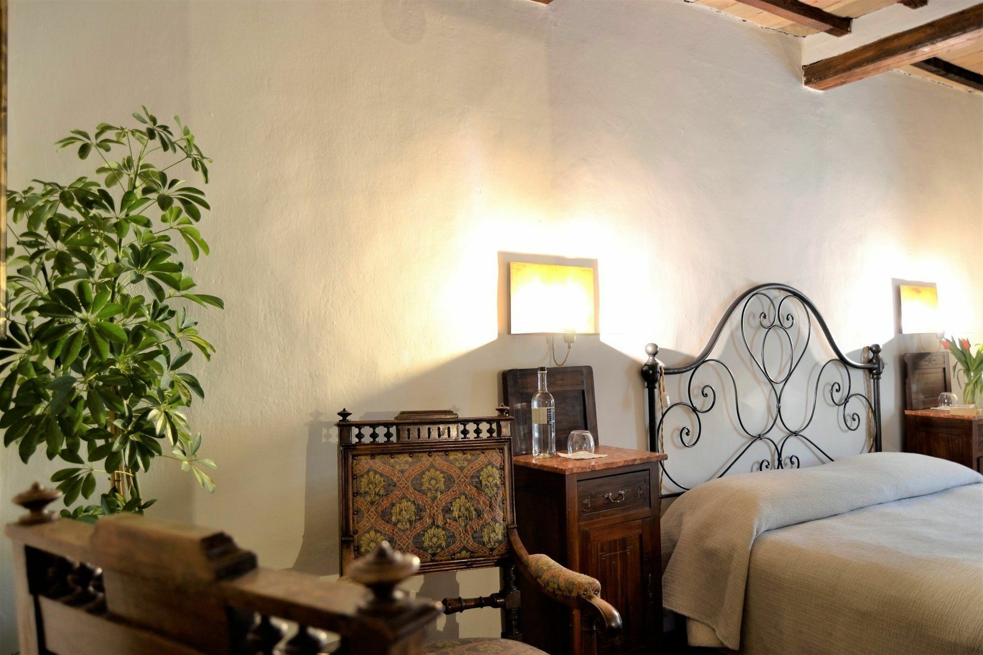 Il Palazzo Del Cardinale Bed & Breakfast มอนตาลชิโน ภายนอก รูปภาพ